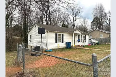 274 31st Street SW, Hickory, NC 28602 - Photo 1
