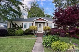 337 Melbourne Ct, Charlotte, NC 28209 - Photo 1