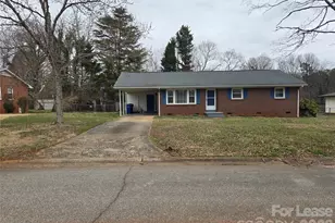 158 Crestview St, Rutherfordton, NC 28139 - Photo 1