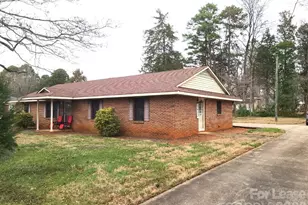2022 Oakdale Rd, Charlotte, NC 28216 - Photo 1
