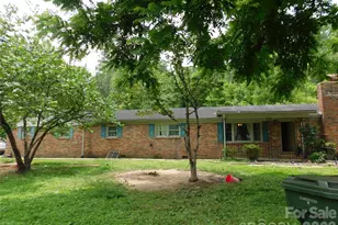 102 Jeff St, Hendersonville, NC 28739 - Photo 1