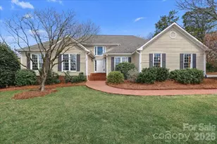 415 N Greenbriar Rd, Statesville, NC 28625 - Photo 1