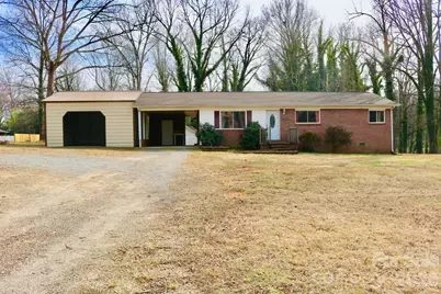 2280 19th Avenue NE, Hickory, NC 28601 - Photo 1