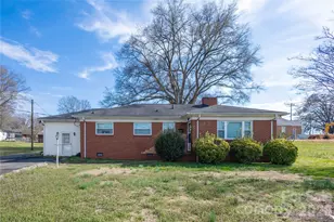 214 N North Dakota St, Charlotte, NC 28216 - Photo 1