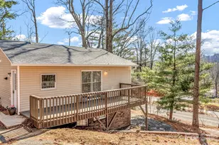 114 Elden St, Hendersonville, NC 28791 - Photo 1