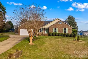 158 Rumple Hill Dr, Statesville, NC 28677 - Photo 1