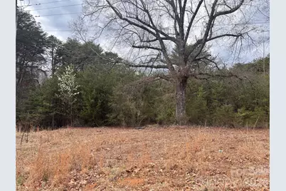 1028 22nd Street SE, Hickory, NC 28602 - Photo 1