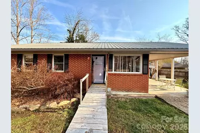 22 Robinson Avenue, Brevard, NC 28712 - Photo 1