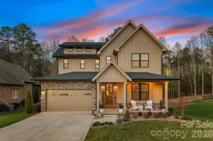 860 38th Avenue NE, Hickory, NC 28601 - Photo 1
