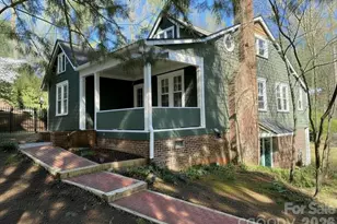 1 Ridgefield Pl, Asheville, NC 28803 - Photo 1