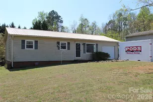 5445 Glenview Dr, Hickory, NC 28602 - Photo 1