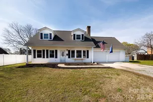 101 Woodland Dr, Clover, SC 29710 - Photo 1