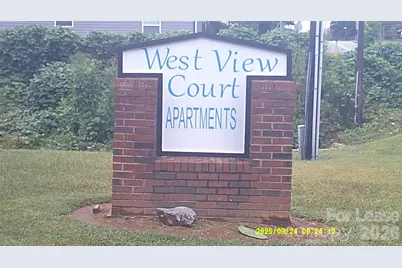 1324 7th Avenue SW, Hickory, NC 28602 - Photo 1