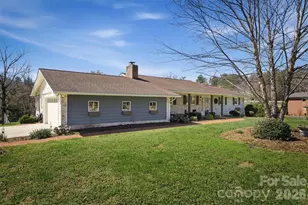 900 Magnolia Ave NE, Valdese, NC 28690 - Photo 1
