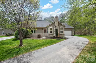 45 Craggy Vis Dr, Swannanoa, NC 28778 - Photo 1