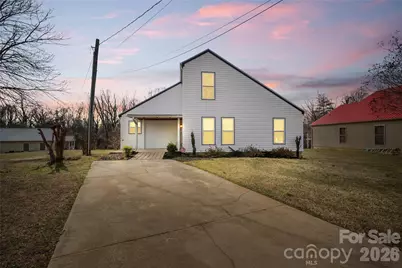 608 1/2 W Concord Street, Morganton, NC 28655 - Photo 1