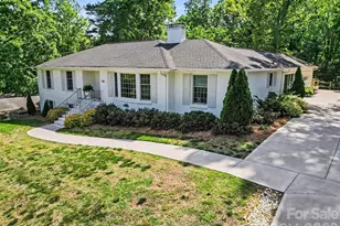 7010 Terrace Dr, Charlotte, NC 28211 - Photo 1