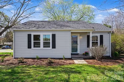2407 4th Street NE, Hickory, NC 28601 - Photo 1