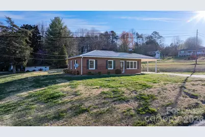 313 Arrowood Street SE, Lenoir, NC 28645 - Photo 1