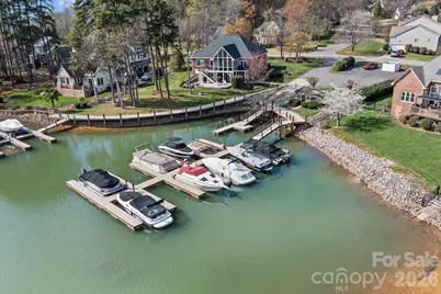 434 Catalina Drive, Mooresville, NC 28117 - Photo 1