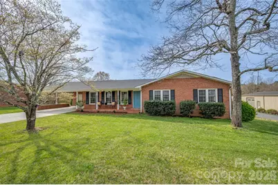 820 E Brookwood Drive, Landrum, SC 29356 - Photo 1