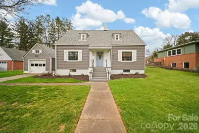 121 Johnson Street, Canton, NC 28716 - Photo 1