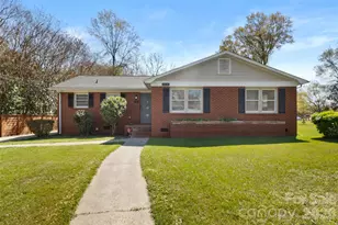 1538 Waddell St, Charlotte, NC 28216 - Photo 1