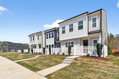 8426 Discovery Lane, Charlotte, NC 28216 - Photo 1