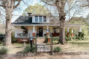 208 Locust St, Kannapolis, NC 28081 - Photo 1