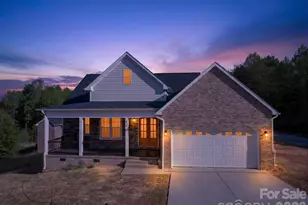 416 Whitmore Street SE, Lenoir, NC 28645 - Photo 1