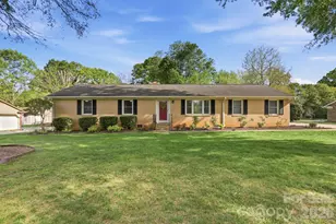 8325 Fallsdale Dr, Charlotte, NC 28214 - Photo 1