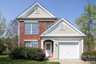 10219 Roundleaf Dr, Charlotte, NC 28213 - Photo 1