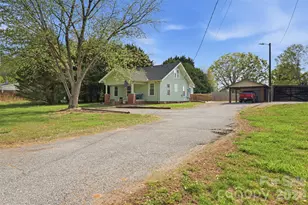 513 7th St SW, Taylorsville, NC 28681 - Photo 1