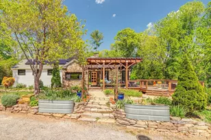 10 Hillendale Rd, Asheville, NC 28805 - Photo 1