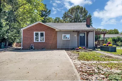 1111 E Park Drive, Gastonia, NC 28054 - Photo 1