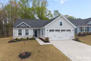 410 Hollis Pl, Lancaster, SC 29720 - Photo 1