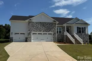 1250 Gardenia Dr, Mount Ulla, NC 28125 - Photo 1