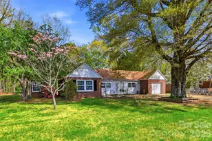 2670 N Olivers Cross Rd, Newton, NC 28658 - Photo 1