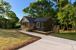 184 Hayes Ave, Hudson, NC 28638 - Photo 1