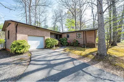 781 23rd Avenue NE, Hickory, NC 28601 - Photo 1