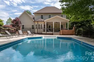 4525 18th St Ln NE, Hickory, NC 28601 - Photo 1