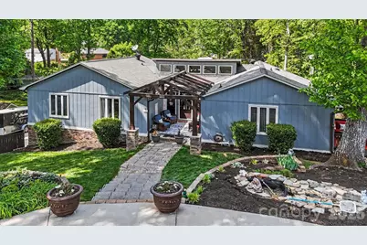 7108 Hollyhouse Drive, Charlotte, NC 28215 - Photo 1