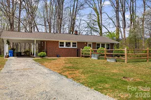 194 Carolina Ave, Brevard, NC 28712 - Photo 1