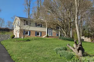 106 Shelly Dr, Hendersonville, NC 28792 - Photo 1