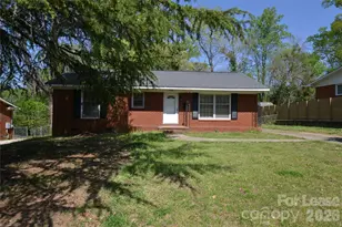 3844 Crestridge Dr, Charlotte, NC 28217 - Photo 1