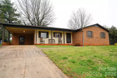 915 Woods Drive, Statesville, NC 28677 - Photo 1