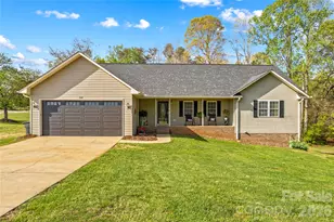 105 Saddlewood Ln, Statesville, NC 28625 - Photo 1