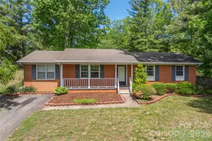 7 Crestview Ct, Arden, NC 28704 - Photo 1