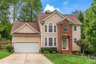 729 Knightswood Rd, Fort Mill, SC 29708 - Photo 1