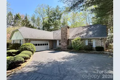 3011 N Essex Court, Hendersonville, NC 28791 - Photo 1